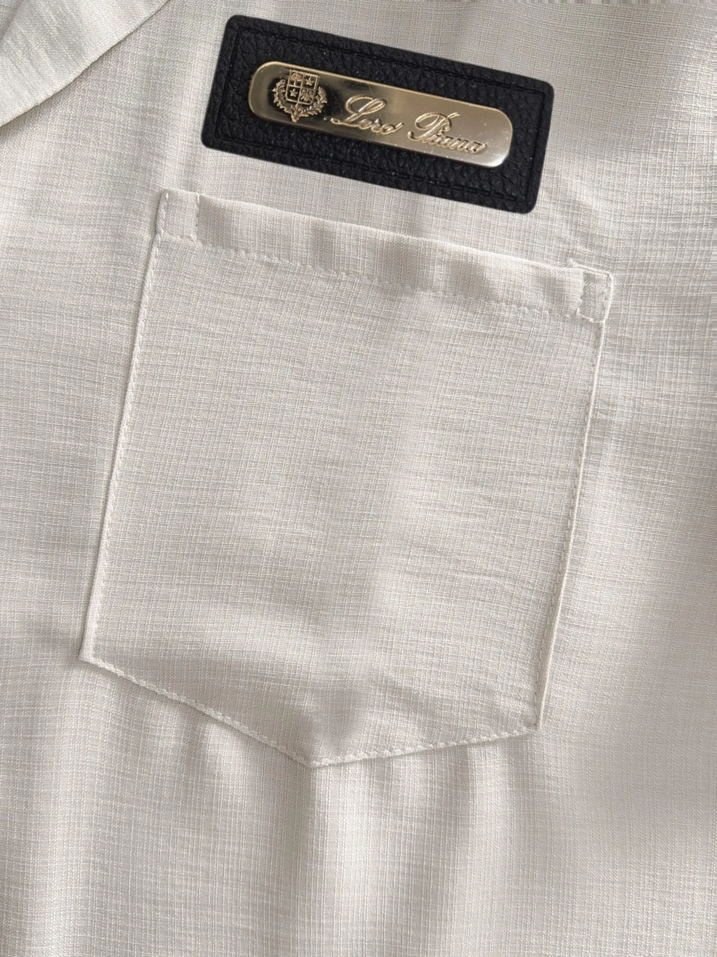 LP 36ss New Arrival men's short-sleeved T-shirt, complete with three labels. The special yarn feels heavy when weighed, and the upper body is more textured than ordinary T-shirts. This texture can cope with the weather and is suitable for both hot and cold weather. Loose fit design, looks noble. Size: M to 5XL